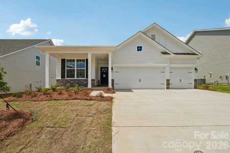 New construction Single-Family house 7171 Sylvan Retreat Dr, Denver, NC 28037 plan Madison - image