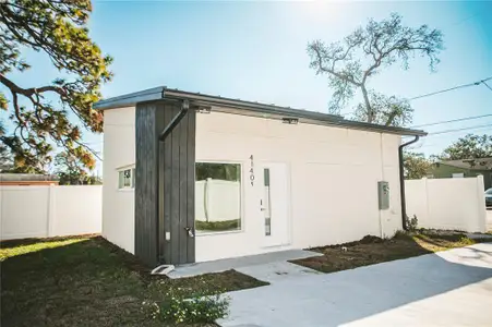 New construction Single-Family house 2028 14Th Ave S, St. Petersburg, FL 33712 - image