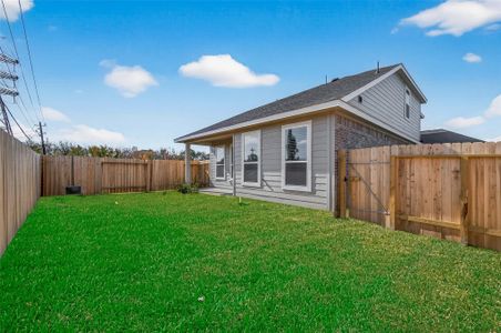 New construction Single-Family house 3310 Rolling River Dr, Baytown, TX 77521 - image