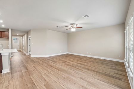 New construction Single-Family house 5025 Lassen Ln, Belton, TX 76513 plan Millstone II - image 10