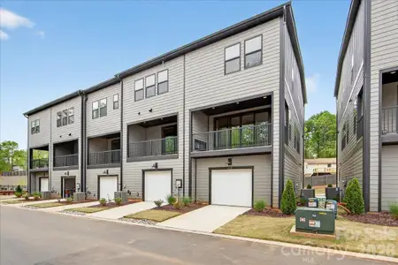 New construction Townhouse house 420 Old Town Village Rd, Waxhaw, NC 28173 - image