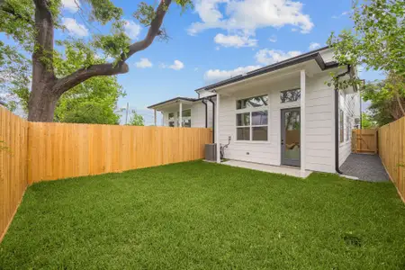 New construction Single-Family house 3107 Stonewall St, Houston, TX 77020 - image