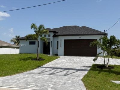 New construction Single-Family house 329 Kismet Pkwy W, Cape Coral, FL 33990 - image