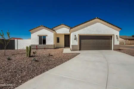 New construction Single-Family house 8461 W Mission Hills Dr, Arizona City, AZ 85123 - image