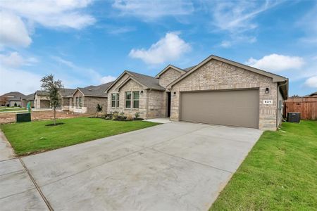 New construction Single-Family house 821 Alexandria Ln, Joshua, TX 76058 null- photo 2 2