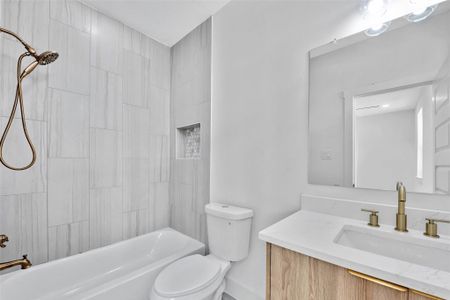 New construction Single-Family house 1805 Emir St, Unit H, Houston, TX 77009 - image 10