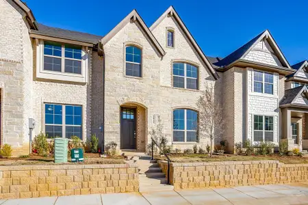 New construction Townhouse house 6914 Yellow Hammer Wy, Arlington, TX 76001 - image