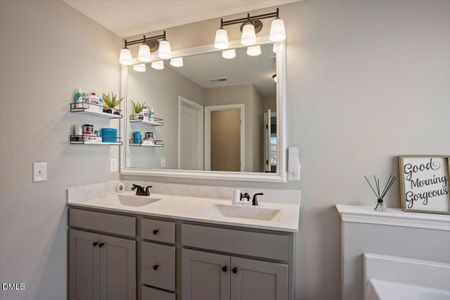 New construction Single-Family house 55 Purple Mist Ln, Zebulon, NC 27597 - image 15