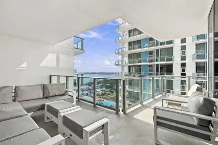 New construction Condo house 220 Lake Shore Dr, Unit 1423, West Palm Beach, FL 33403 - image