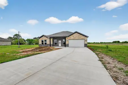New construction Single-Family house 4510 County Rd 307, Grandview, TX 76050 - image