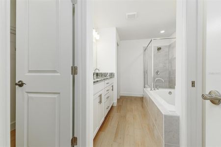 New construction Single-Family house 3038 Thornhill Rd, Winter Haven, FL 33880 - image 6