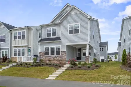 New construction Townhouse house 5730 Clear Creek Ln, Charlotte, NC 28215 - image