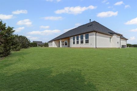 New construction Single-Family house 7103 Heathington Ct, Granbury, TX 76049 Cape May Signature Series- photo 10 10