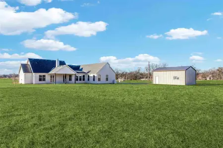 New construction Single-Family house 1001 Emery Ct, Weatherford, TX 76087 plan Parker Court - image 4