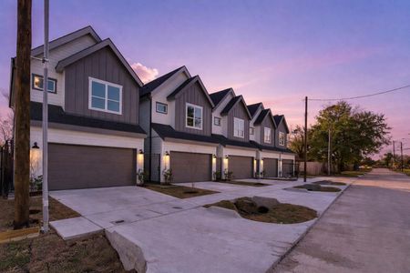 New construction Single-Family house 5027 Golden Forest Dr, Unit C, Houston, TX 77091 - image 2