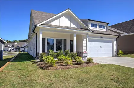 New construction Single-Family house 141 Sunflower Cir, Cartersville, GA 30121 - image