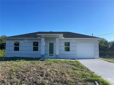 New construction Single-Family house 705 Ledge St, Lehigh Acres, FL 33972 - image