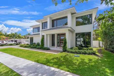 New construction Single-Family house 2406 Ne 13Th Ct, Fort Lauderdale, FL 33304 - image