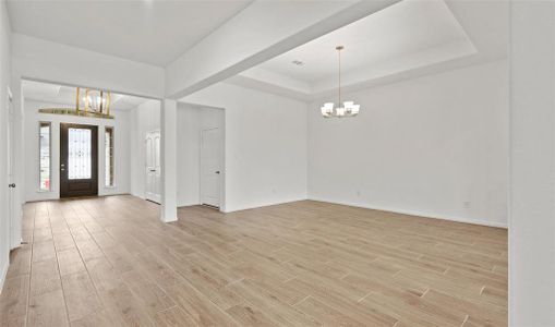 Elegant dining room (*Photo not of actual home and used for illustration purposes only.)