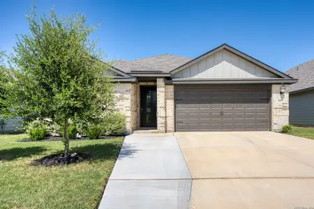 New construction Single-Family house 16923 Eaton Ter, San Antonio, TX 78247 plan The Fitzhugh (C402) - image