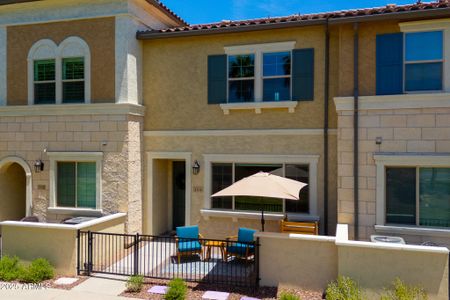 New construction Townhouse house 2628 S Voyager Dr, Unit 104, Gilbert, AZ 85295 null- photo 0