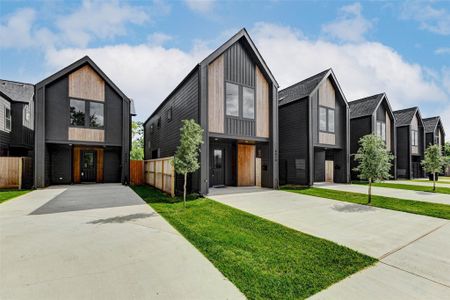 New construction Single-Family house 8027 Betty Boop St, Houston, TX 77028 - image