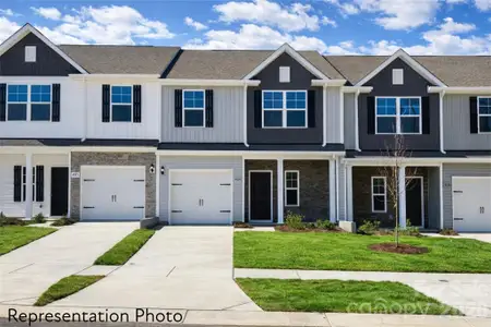 New construction Townhouse house 4737 Muskogee Dr, Charlotte, NC 28227 - image