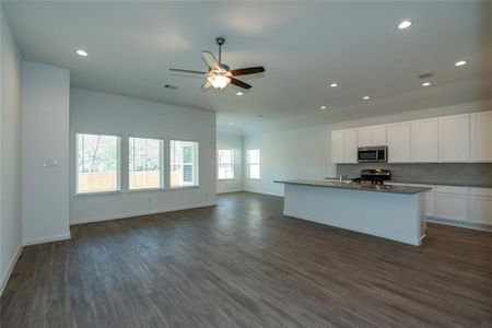 King Oaks Village by Sullivan Brothers Builders in Baytown - photo 16 16