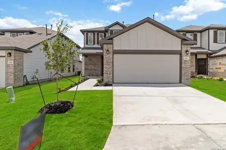 New construction Single-Family house 15042 Homing Mdw, San Antonio, TX 78253 plan Mansfield - image