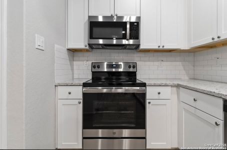 New construction Multi-Family house 8339 Runner, San Antonio, TX 78249 - image 10