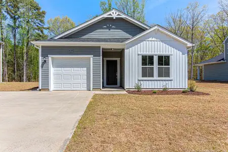 New construction Single-Family house 5132 Tyndall Dr, Sanford, NC 27330 plan Vantage - Single Family Homes - image