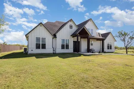 New construction Single-Family house 601 Gin Rd, Ennis, TX 75119 - image
