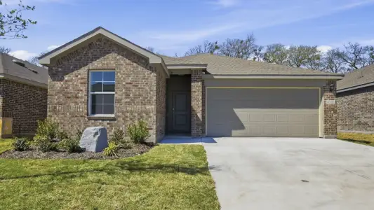 New construction Single-Family house 3210 Catamount Dr, Sherman, TX 75090 plan Clarke - image