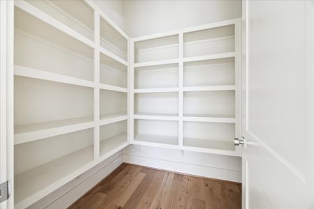 New construction Single-Family house 5302 Wembley Downs Dr, Houston, TX 77091 - image 20