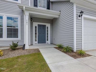 New construction Single-Family house 428 Winding Creek Dr, Lillington, NC 27546 Malbec- photo 4 4