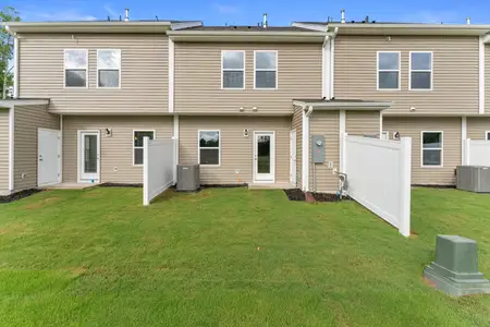 New construction Single-Family house 102 Denham Dr, Taylors, SC 29687 plan Laurens - image