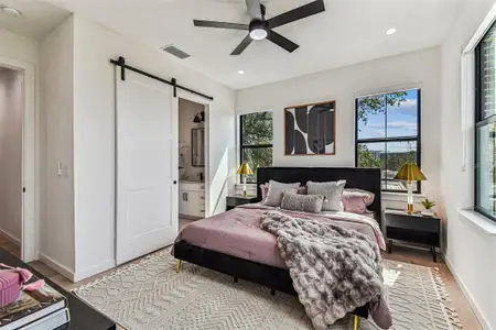 Canvas City GWX by Ellison Construction in Tampa - image 15