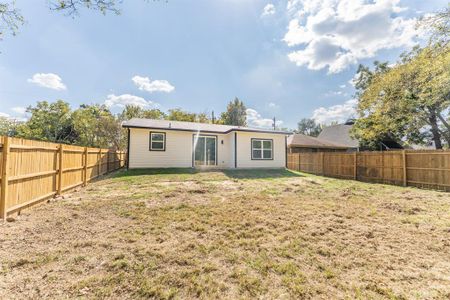 New construction Single-Family house 212 Beckham St W, Sulphur Springs, TX 75482 - image