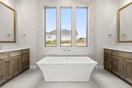 New construction Single-Family house 127 Oak Meadow Ln, Weatherford, TX 76085 plan The Aylin - image 14