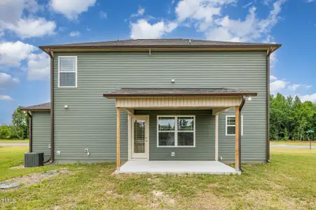 New construction Single-Family house 212 Tuscany Cir, Princeton, NC 27569 - image