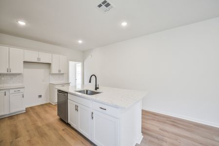 New construction Single-Family house 12827 Hannah Springs Ln, Magnolia, TX 77354 plan Burlington II H - image 8