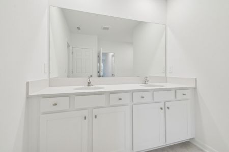 New construction Single-Family house 4964 Meadow Bay Ct, Wimauma, FL 33598 plan 4964 Meadow Bay Court - image 13