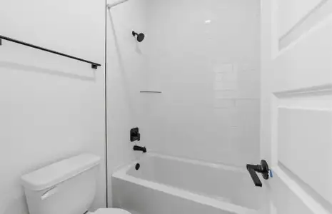 New construction Single-Family house 6917 Cliff Rose Dr, Spicewood, TX 78669 plan Caldwell - image 5