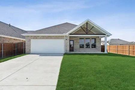 New construction Single-Family house 2196 Jonata Dr, Waxahachie, TX 75165 plan Dove - image