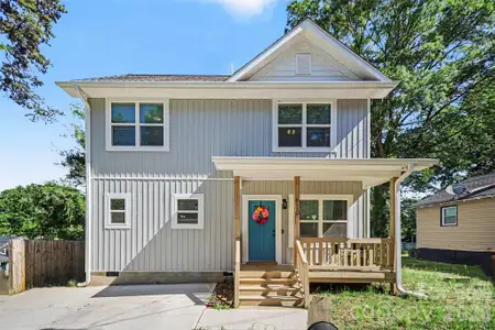 New construction Single-Family house 620 Granite Ave, Gastonia, NC 28052 - image