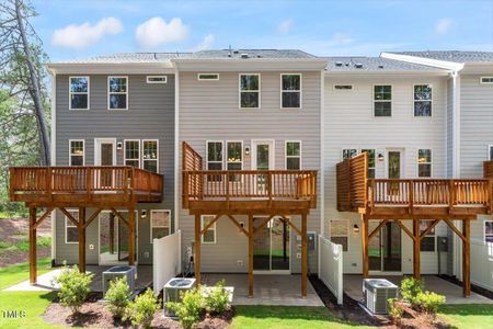 New construction Townhouse house 9 Blackthorn Ln, Durham, NC 27703 - image