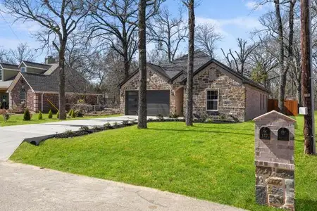 New construction Single-Family house 127 Lakeview Dr, Trinidad, TX 75163 - image