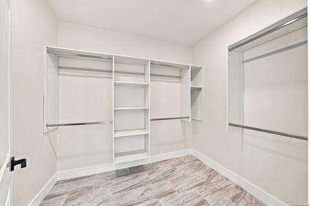 New construction Single-Family house 1012 Creswell Ln, Kerrville, TX 78028 - image 17