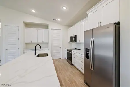 New construction Single-Family house 1220 Se 5Th Ter, Cape Coral, FL 33990 plan The Coral Haven - image 11