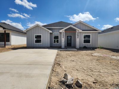 New construction Single-Family house 2746 Rodriguez St, Eagle Pass, TX 78852 - image